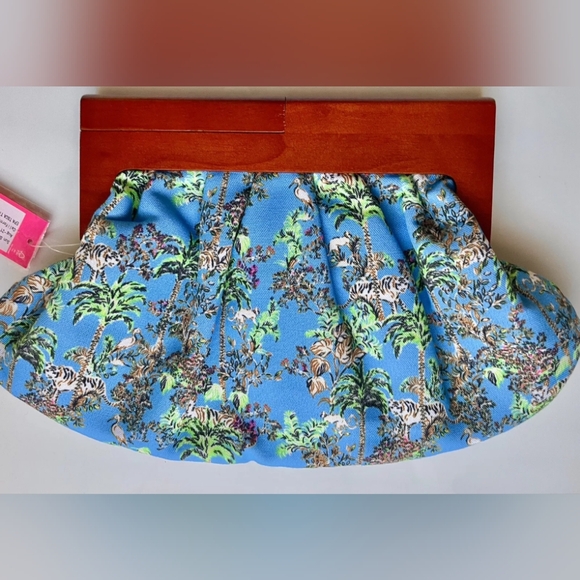 NWT Lilly Pulitzer Bermuda Clutch - Picture 3 of 4